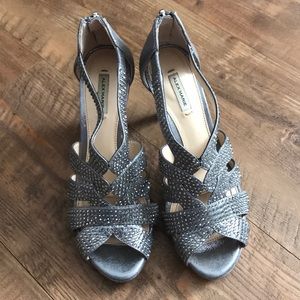 NWOT Alex Marie Peuter Heel Sandals 6.5